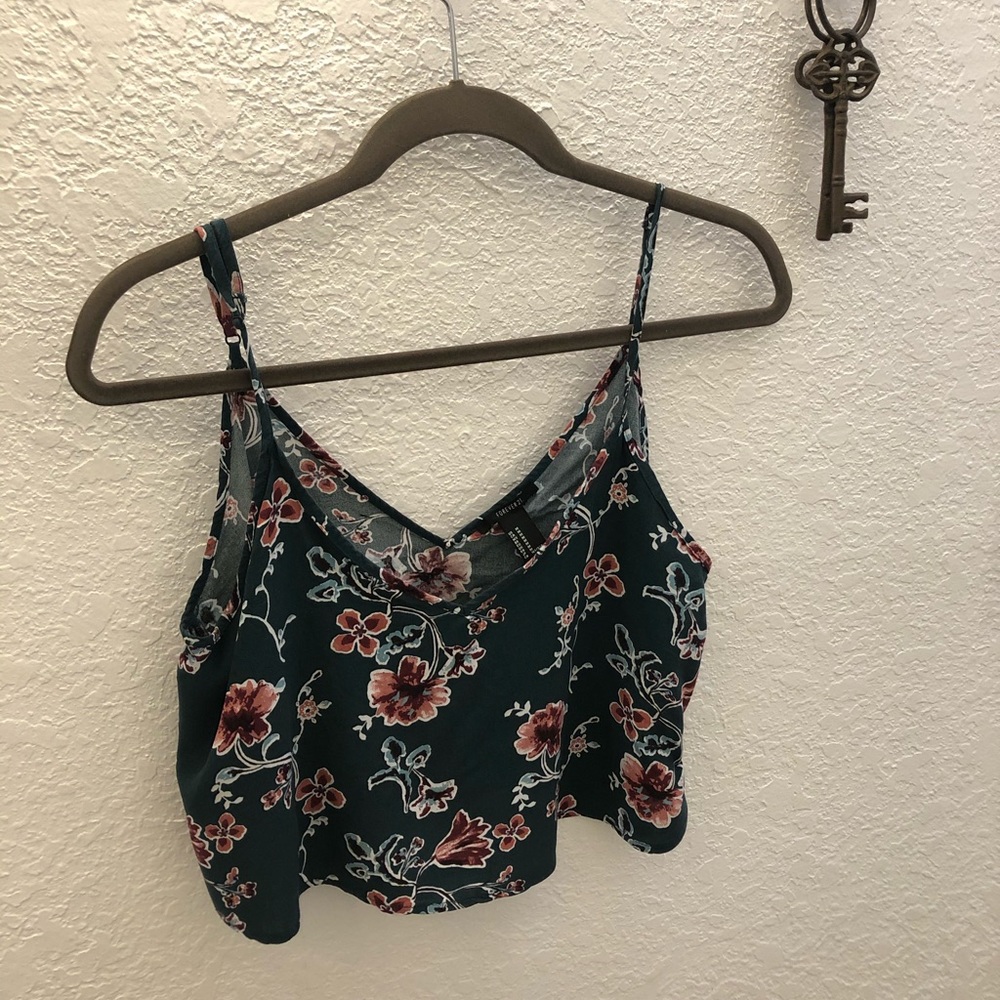 Flowy crop top